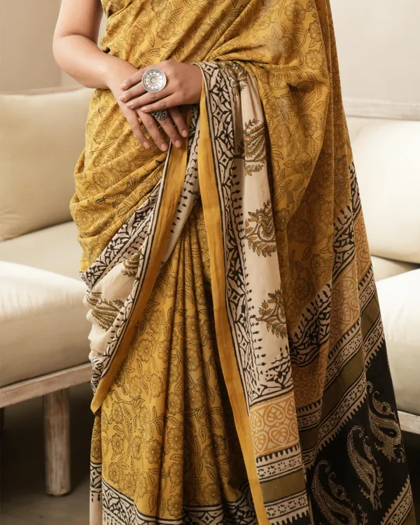 Mustard_Cotton_Paisley_Border_Print_Mulmul_Saree_For_Women